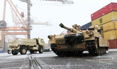 U.S. Plans to Send Abrams Tanks to Ukraine, Officials Say