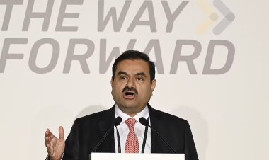 ஹிண்டன்பர்க் அறிக்கை அதானி சாம்ராஜ்ஜியத்தை வீழ்த்தாது : ப்ளூம்பெர்க்