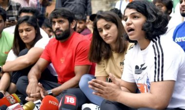 "துப்பாக்கி குண்டுகளை மார்பில் வாங்குவோம்" - ஜந்தர் மந்தரில் மல்யுத்த வீராங்கனைகள் போராட்டம் தொடருமா?