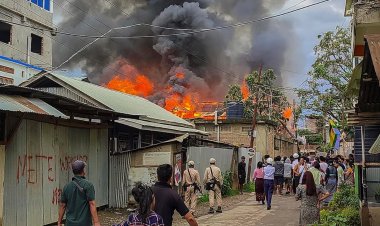 பற்றி எரியும் மணிப்பூர்