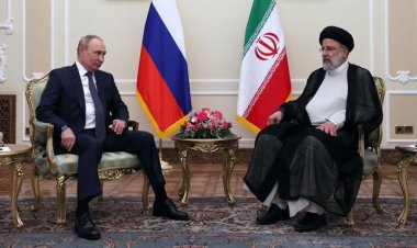 பிரிக்ஸ் கூட்டமைப்பை விரிவுபடுத்துவதன் மூலம் டாலரின் மதிப்பை  வீழ்த்த முயலும் ரஷ்யா