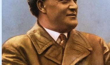 கவிதை: டிமிட்ரோவ் மூட்டிய தீ…