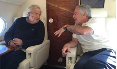 எப்ஸ்டைன் விவகாரத்தில் சோம்ஸ்கி பெயர்