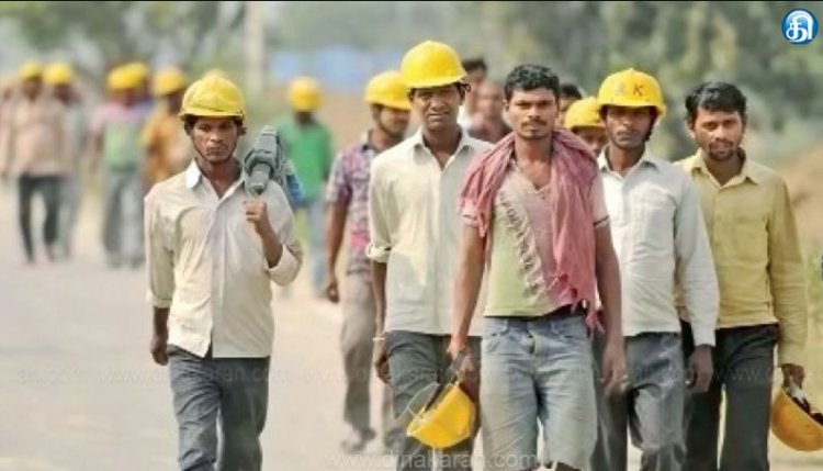 SIR, NRC, நான்கு தொழிலாளர் சட்டங்கள்: உழைக்கும் வர்க்கத்தை நாடற்றவர்களாக்கும் திட்டமா?