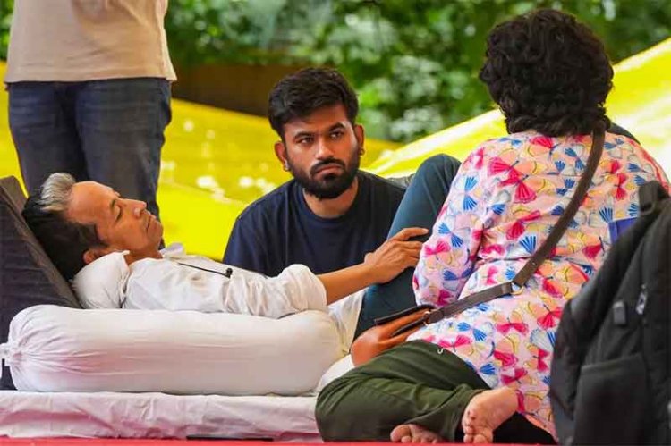 இந்தியாவின் இளைஞர் இயக்கம் ஏன் தனது உத்தியை மறுபரிசீலனை செய்ய வேண்டும்