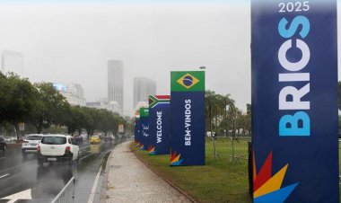 பொருளாதாரக் கூட்டணியை விட மேலான ஒன்றை பிரிக்ஸ் (BRICS) உருவாக்கி வருகிறது