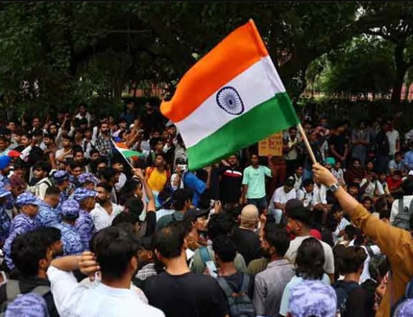 பட்டப்படிப்புப் பொறி: வேலை இல்லாத கடன் சுமையாக மாறும் கல்வி