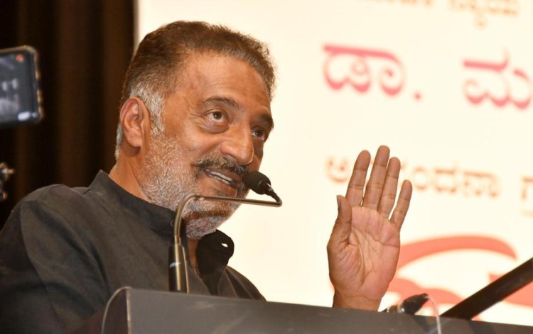 எஸ்.ஐ.ஆர் (SIR), தொகுதி மறுவரையறை ஆகியவை மக்களின் ஆதரவு இல்லாமலேயே பா.ஜ.க அதிகாரத்தில் நீடிப்பதற்கான முயற்சிகள்: பிரகாஷ் ராஜ்